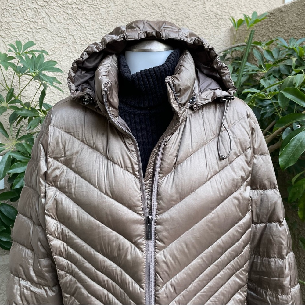 Metallic olive green Lands’ End 90% down jacket